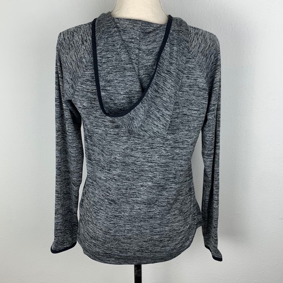 Under Armour light weight hoodie - Picture 3 of 3